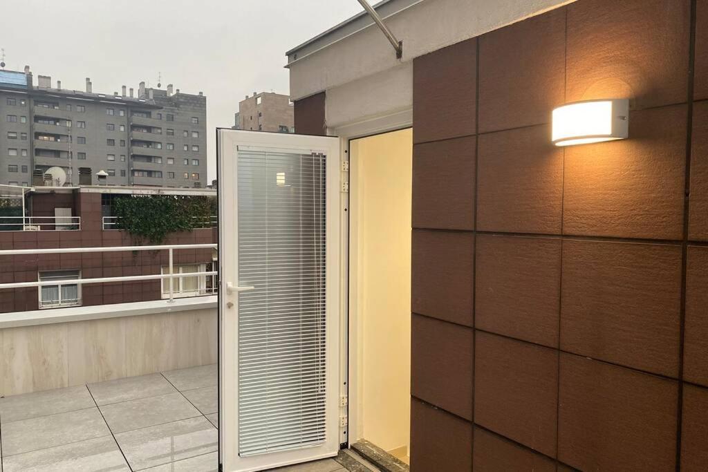 Attico Milano-Bicocca Milão Exterior foto